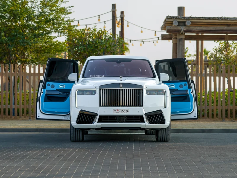 رولز رويس كولينان بلاك بادج