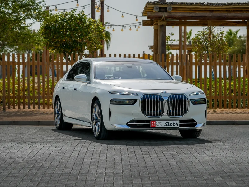 BMW 740i